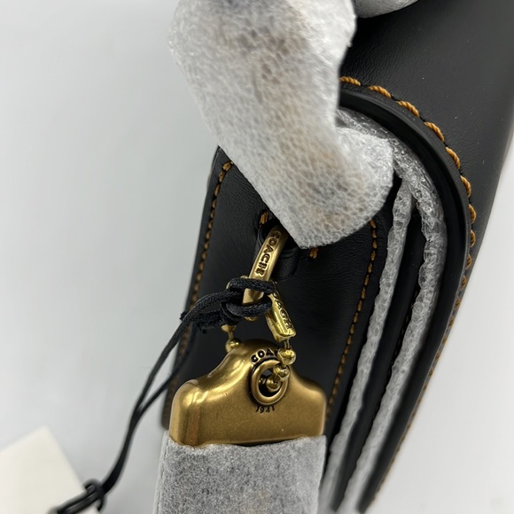 Coach x Disney Minnie Mouse Dinky Crossbody - Picture 12 of 15